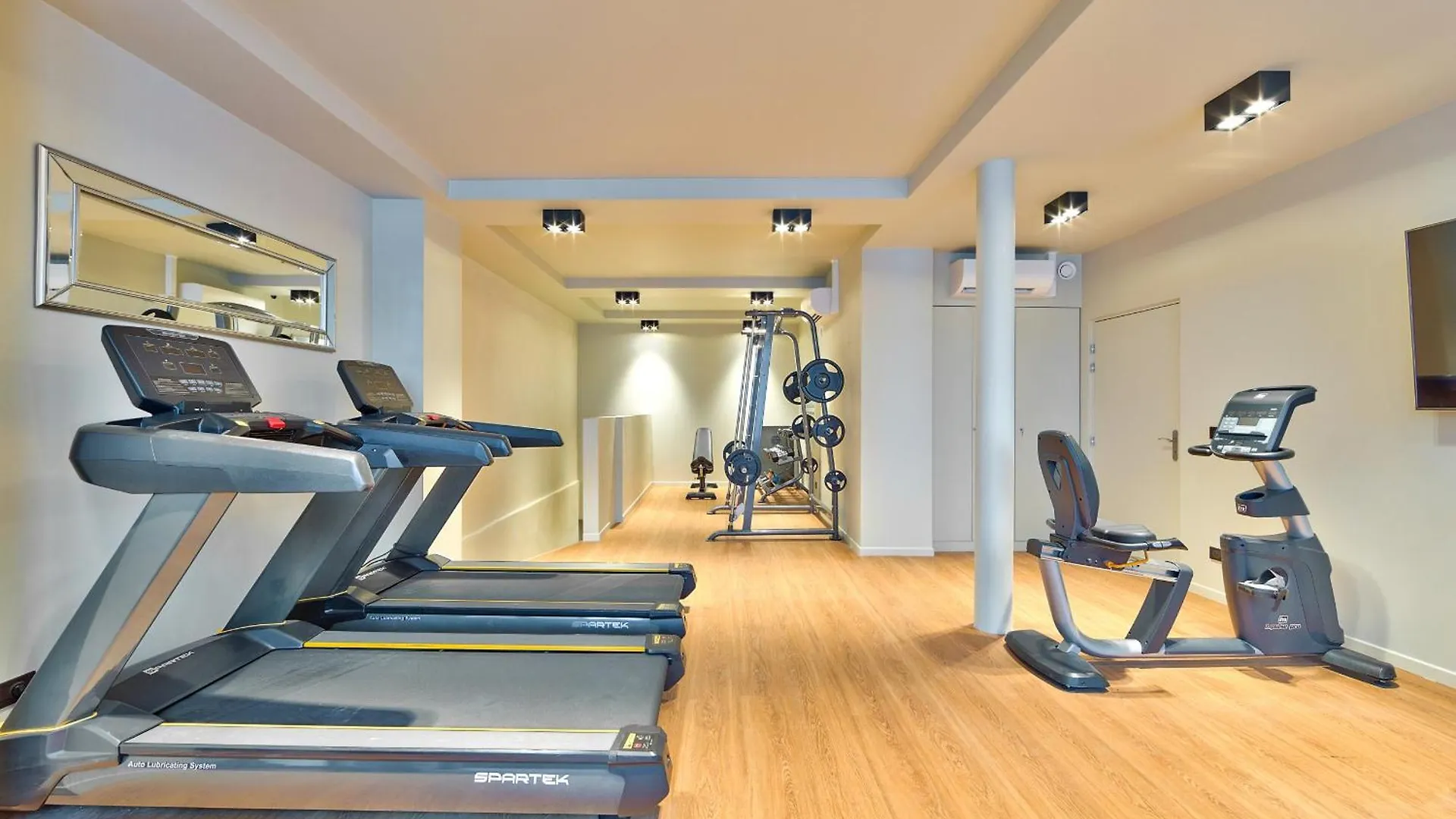 Apartament 80 - Cinema Sebastopol *